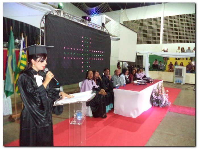 Polo da UAB/UESPI da Cidade de Inhuma-PI outorga o grau a 31 formandos do Curso de Licenciatura em Letras Espanhol - Imagem 27