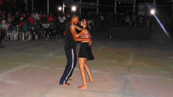 Segunda noite do Festival de Leitura  alunos conta  história literária Lisbela e o Prisioneiro  - Imagem 32