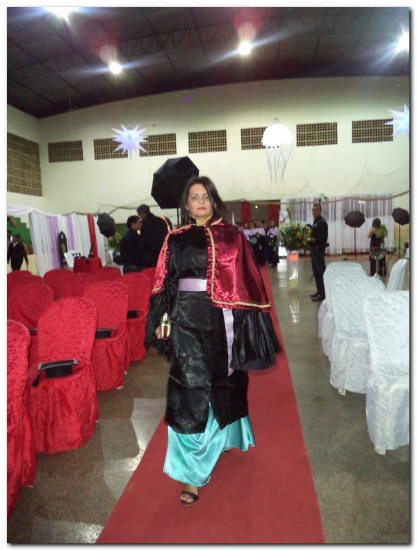 Polo da UAB/UESPI da Cidade de Inhuma-PI outorga o grau a 31 formandos do Curso de Licenciatura em Letras Espanhol - Imagem 5