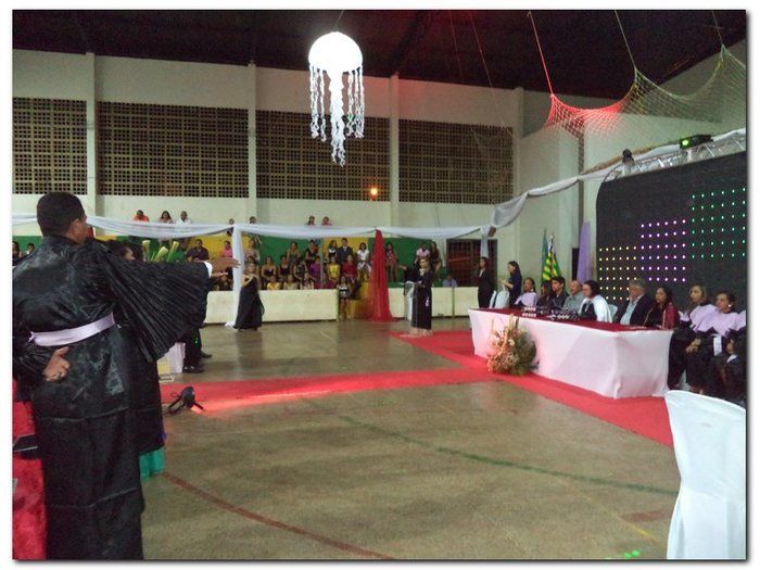 Polo da UAB/UESPI da Cidade de Inhuma-PI outorga o grau a 31 formandos do Curso de Licenciatura em Letras Espanhol - Imagem 19