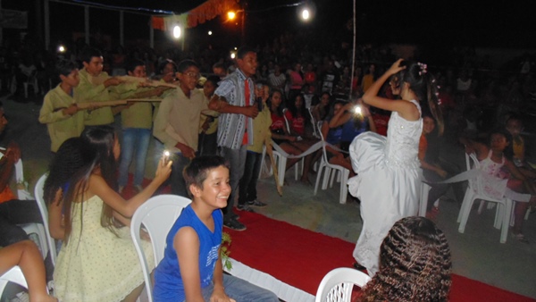 Segunda noite do Festival de Leitura  alunos conta  história literária Lisbela e o Prisioneiro  - Imagem 11