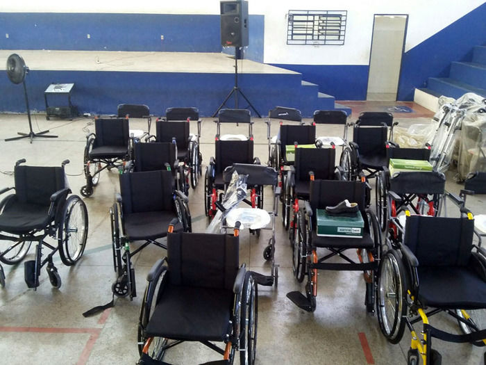 Lukano Sá entrega equipamentos a pessoas com problemas de locomoção em Oeiras - Imagem 9