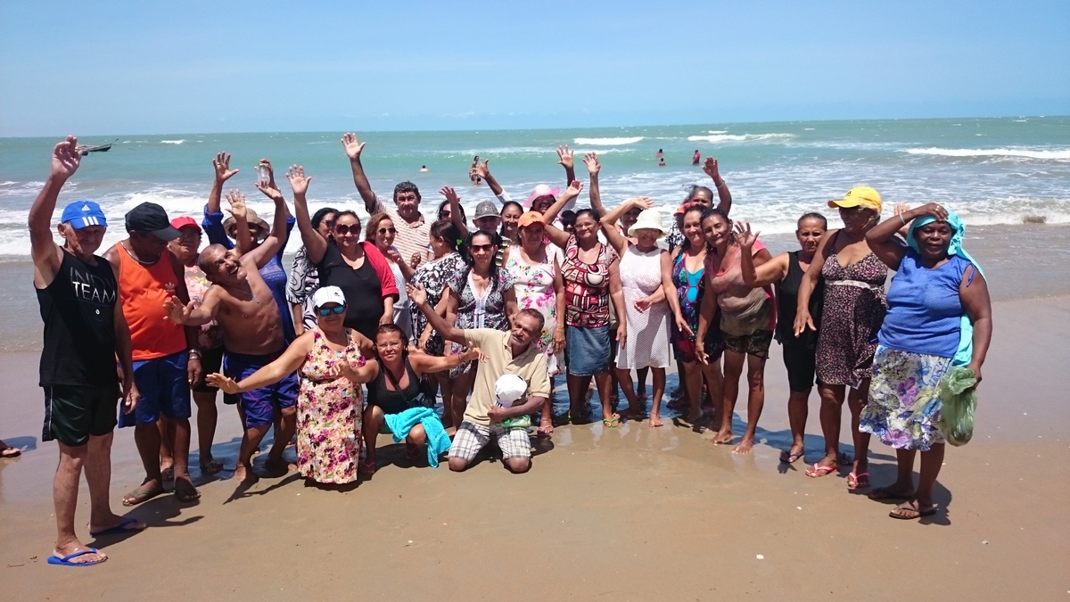 Serviço de Convivência e Fortalecimento de Vinculo,  encerra  atividades do ano de 2015, com viagem ao litoral piauiense