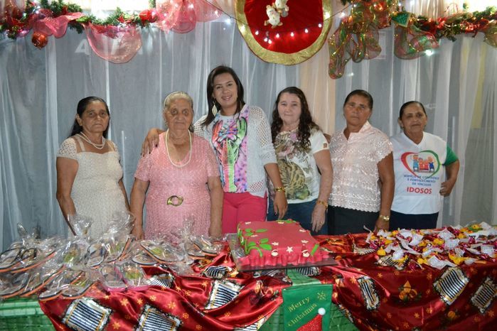 SEMAS e CRAS promovem festa para idosos e encerram as confraternizações 2015 junto aos grupos dos SCFV - Imagem 65