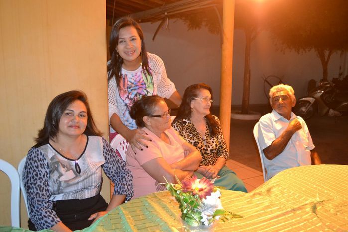 SEMAS e CRAS promovem festa para idosos e encerram as confraternizações 2015 junto aos grupos dos SCFV - Imagem 8