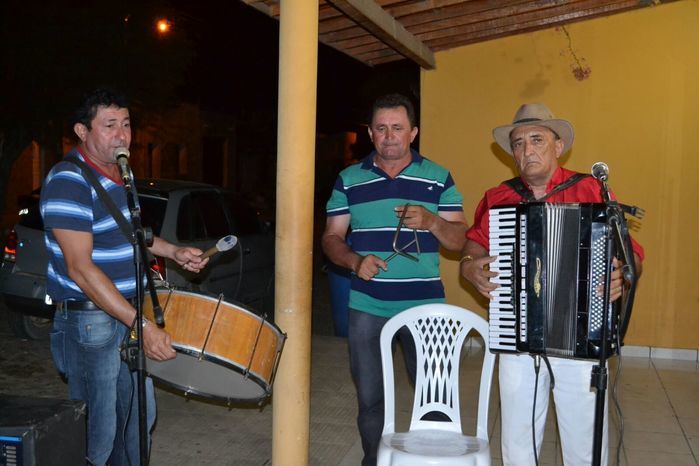 SEMAS e CRAS promovem festa para idosos e encerram as confraternizações 2015 junto aos grupos dos SCFV - Imagem 64