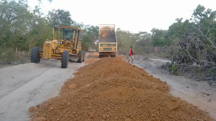 O PROGRESSO CONTINUA: PREFEITO ZÉ RESENDE FAZ INVESTIMENTO HISTÓRICO NA CONSTRUÇÃO E RECUPERAÇÃO DE ESTRADAS VICINAIS EM BOA HORA; AS BH´S - Imagem 3