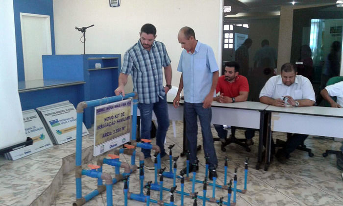 Lukano Sá distribui kits de irrigação em Oeiras - Imagem 12