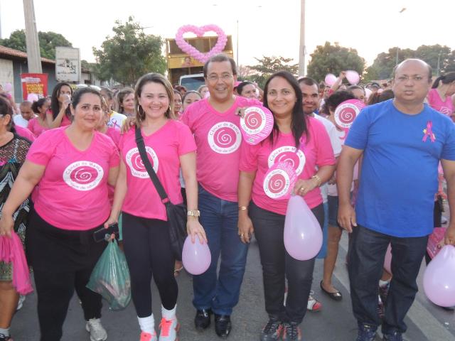 Caminhada do Outubro Rosa reúne mais de 800 mulheres em Água Branca - Imagem 1