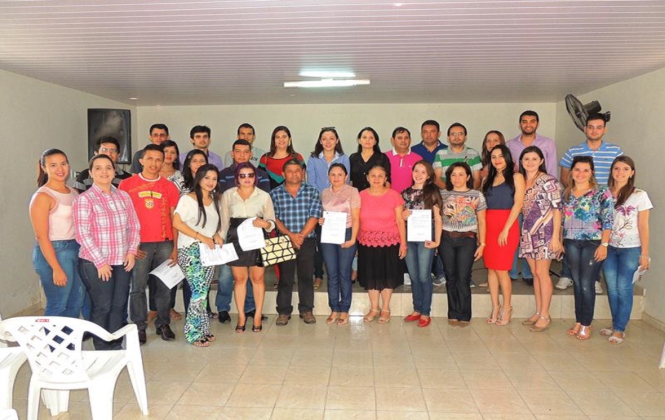 Município dá posse aos últimos aprovados em concurso público