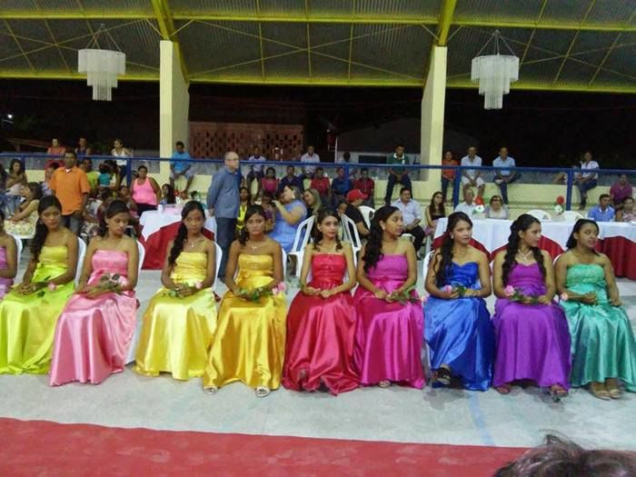 FESTA DOS SONHOS: PREFEITURA DE BOA HORA REALIZA I BAILE DE DEBUTANTES PARA ADOLESCENTES DO MUNICÍPIO; FESTA FOI UM SUCESSO - Imagem 18