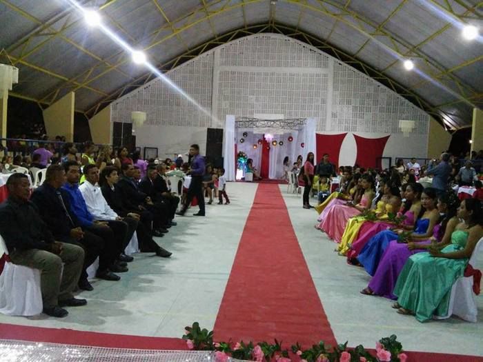 FESTA DOS SONHOS: PREFEITURA DE BOA HORA REALIZA I BAILE DE DEBUTANTES PARA ADOLESCENTES DO MUNICÍPIO; FESTA FOI UM SUCESSO - Imagem 20