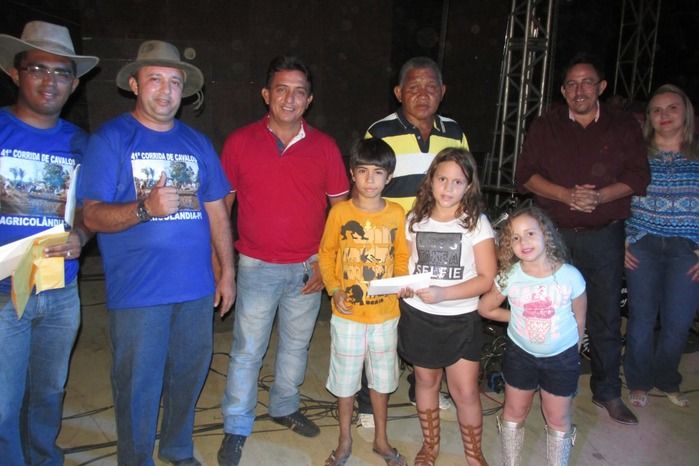 Confira a maior corrida de cavalos da História de Agricolândia  - Imagem 51