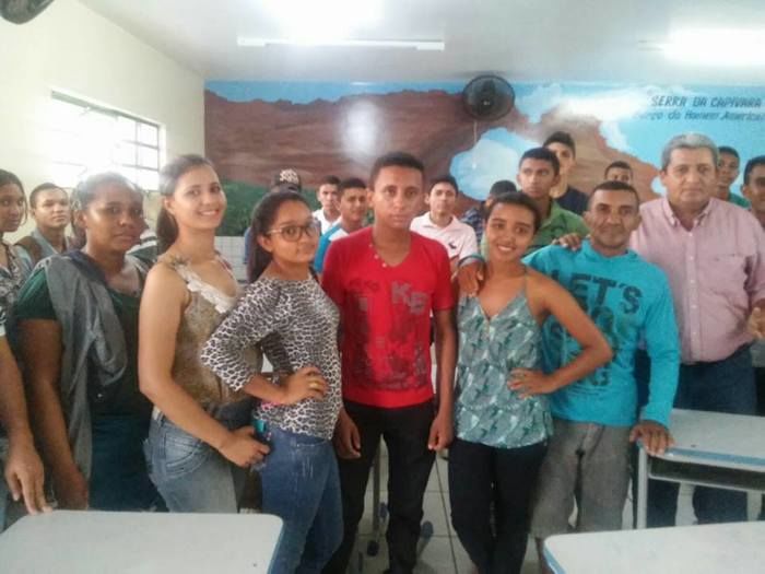 EXEMPLO A SER SEGUIDO: PREFEITURA DE BOA HORA GARANTE TRANSPORTE PARA UNIVERSITÁRIOS QUE ESTUDAM FORA - Imagem 2