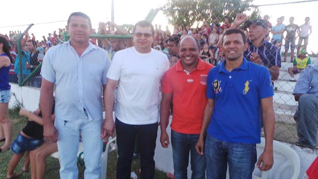 Posto Pimenteiras derrota Arsenal e levanta caneco de campeão Pimenteirense - Imagem 1