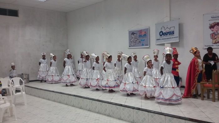 Lukano Sá entrega medalhas a alunos da rede municipal - Imagem 17