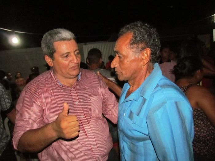 BOA HORA EM FESTA: ZÉ RESENDE ARRASTA MULTIDÃO E COMEMORA SEUS 51 ANOS NO MEIO DO POVO - Imagem 26