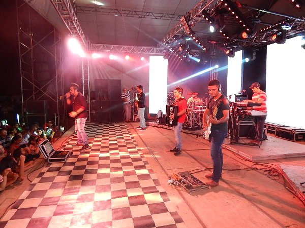 Mais de 5 mil pessoas no show da Malla 100 Alça em Lagoinha  - Imagem 40