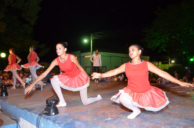 Apresentações Culturais Marcam a 1ª Noite do Aniversário de Ipiranga - Imagem 177