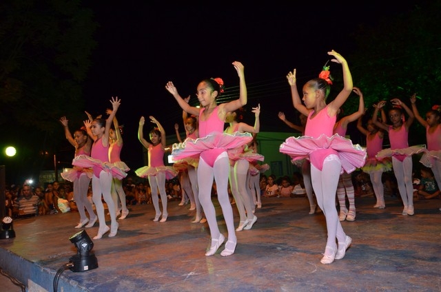 Apresentações Culturais Marcam a 1ª Noite do Aniversário de Ipiranga - Imagem 41