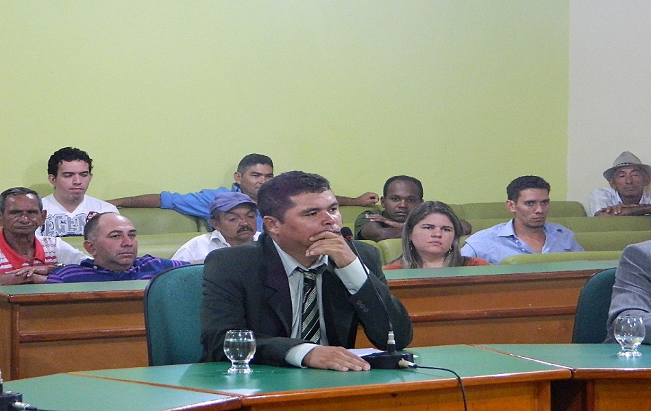 Oposição barra proposta de ampliação de vagas do concurso