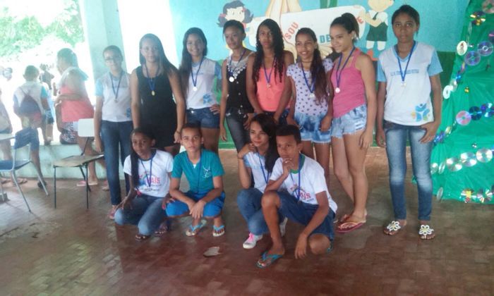 Alunos da Escola Municipal Antonio Xavier são homenageados por bons - Imagem 27