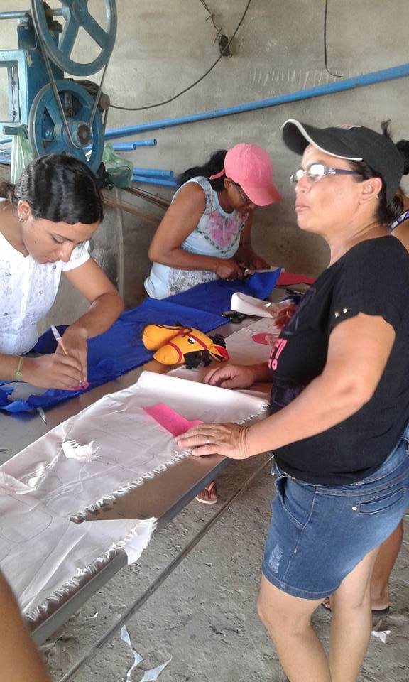 Oficina do CRAS II é encerrada com momento de confraternização entre mães - Imagem 2