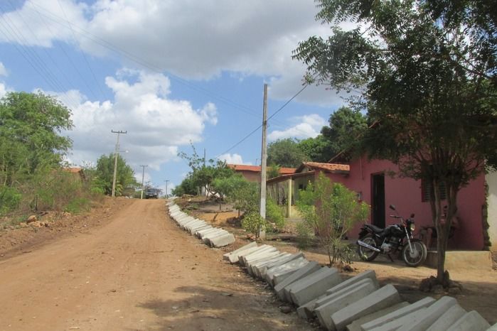  Prefeito Walter  inicia obra de Calçamento na Comunidade Boi Morto - Imagem 9