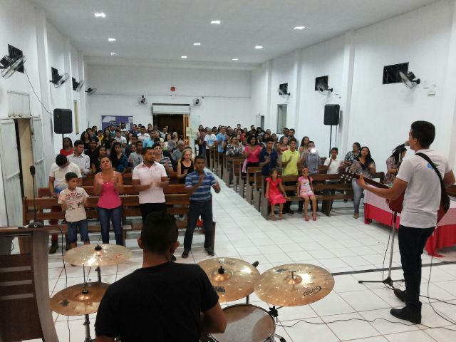 Primeira Igreja Batista realiza II Festival de Louvor - Imagem 15
