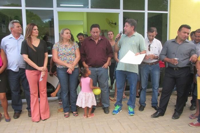Prefeito Walter Alencar Inaugura Várias Obras em Agricolândia  - Imagem 59