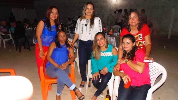 confraternização dos servidores da saúde de Santo Inácio   - Imagem 39