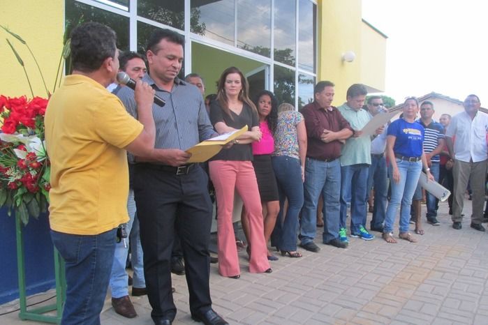 Prefeito Walter Alencar Inaugura Várias Obras em Agricolândia  - Imagem 51