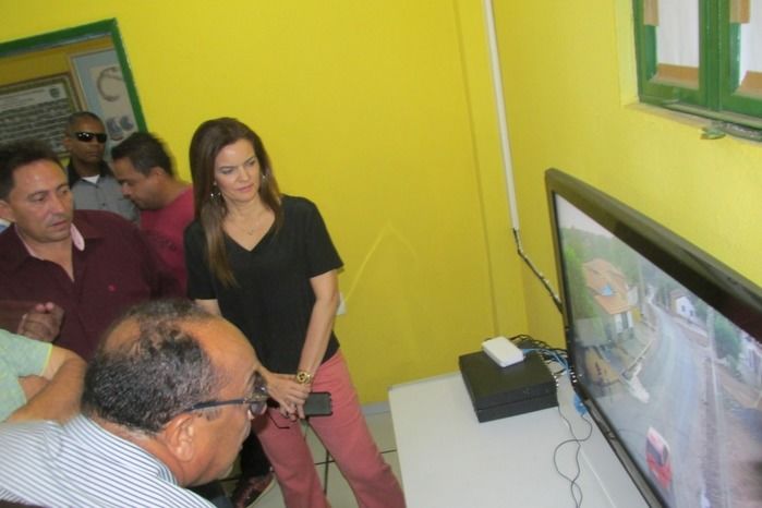 Prefeito Walter Alencar Inaugura Várias Obras em Agricolândia  - Imagem 3