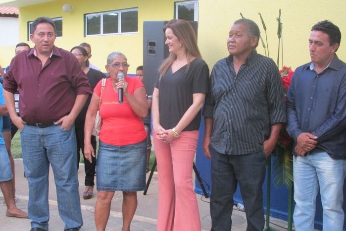 Prefeito Walter Alencar Inaugura Várias Obras em Agricolândia  - Imagem 57