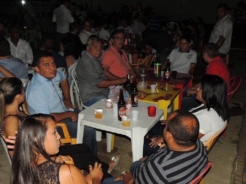 Prefeitura de Monsenhor Gil, realiza confraternização de servidores