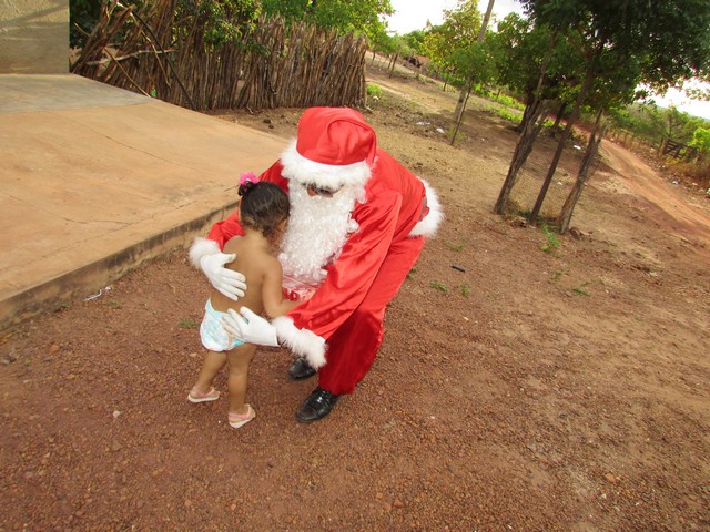 Papai Noel Fez Alegria das Crianças em Na Localidade Jardim - Imagem 32