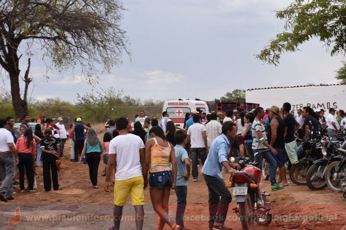 Márcio Alencar entrega ambulância e inaugura estrada em Pocinhos - Imagem 25