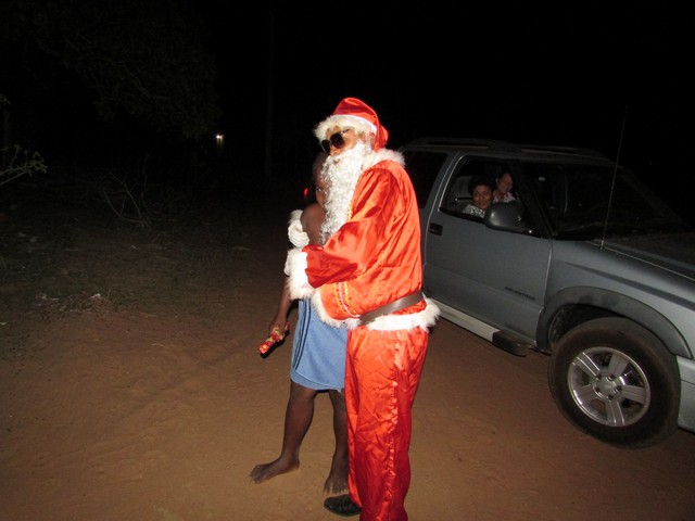 Papai Noel Fez Alegria das Crianças em Na Localidade Jardim - Imagem 104