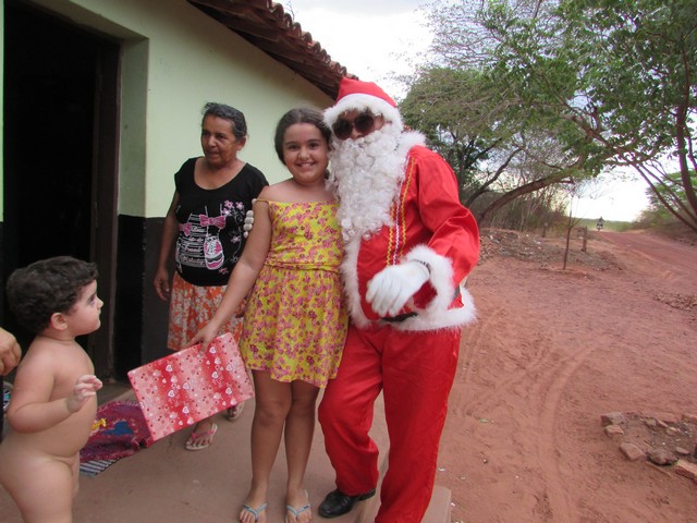 Papai Noel Fez Alegria das Crianças em Na Localidade Jardim - Imagem 16