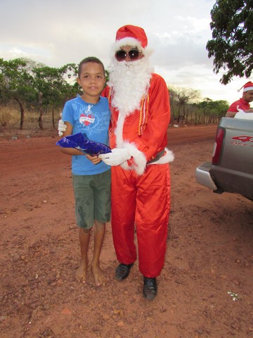 Papai Noel Fez Alegria das Crianças em Na Localidade Jardim - Imagem 68