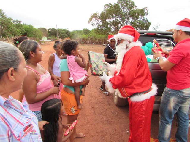 Papai Noel Fez Alegria das Crianças em Na Localidade Jardim - Imagem 44
