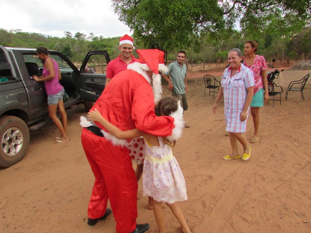 Papai Noel Fez Alegria das Crianças em Na Localidade Jardim - Imagem 19