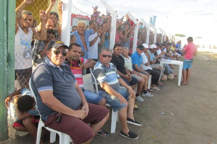 Emelec esmaga o time do Boi Morto e enfrentará a Vila na Final  - Imagem 29