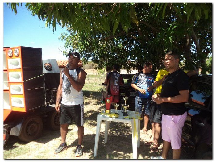 Jogo Casados x Solteiros termina com empate - Imagem 43