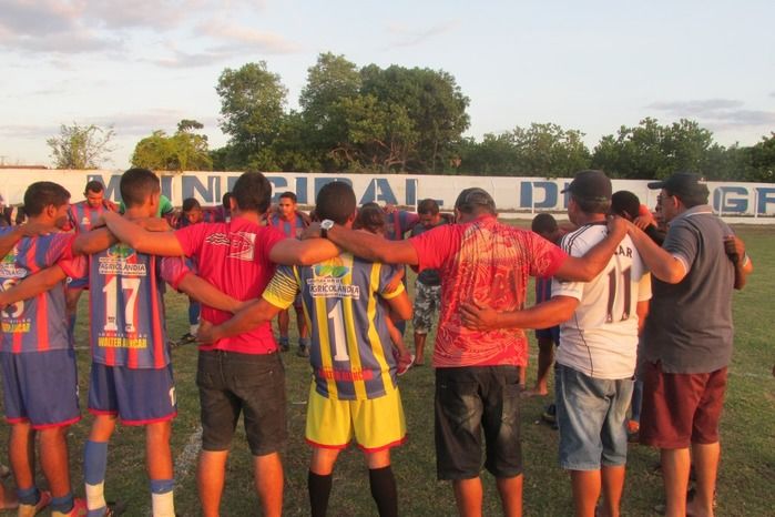 Emelec esmaga o time do Boi Morto e enfrentará a Vila na Final  - Imagem 54