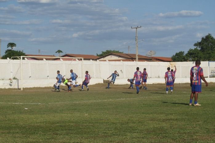Emelec esmaga o time do Boi Morto e enfrentará a Vila na Final  - Imagem 22