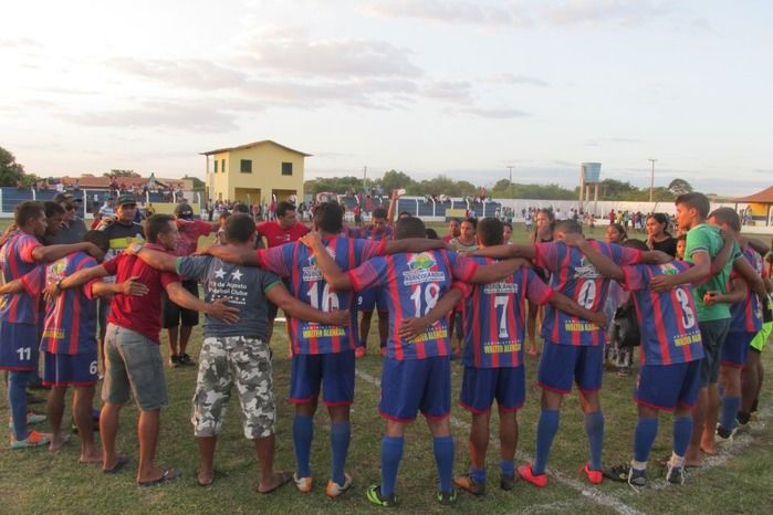Emelec esmaga o time do Boi Morto e enfrentará a Vila na Final  - Imagem 56