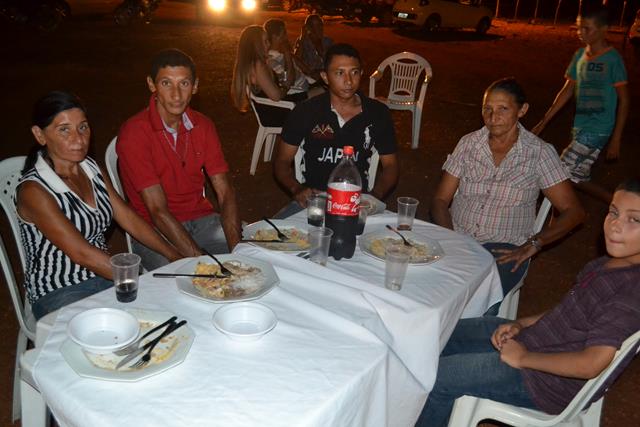 Casal Venicio do Ó e Carmelina realizam confraternização em Pimente - Imagem 38