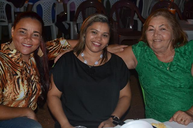 Casal Venicio do Ó e Carmelina realizam confraternização em Pimente - Imagem 42