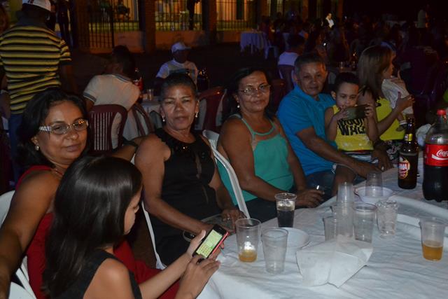 Casal Venicio do Ó e Carmelina realizam confraternização em Pimente - Imagem 31